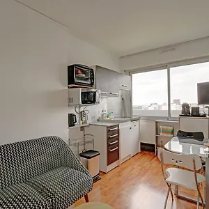 Appartement Pour 4 Personnes Proche Des Buttes Chaumont Paris